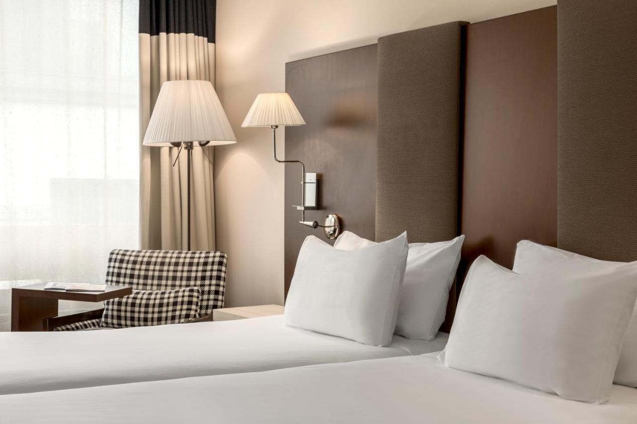 Nh Coimbra Dona Ines Hotel Kültér fotó