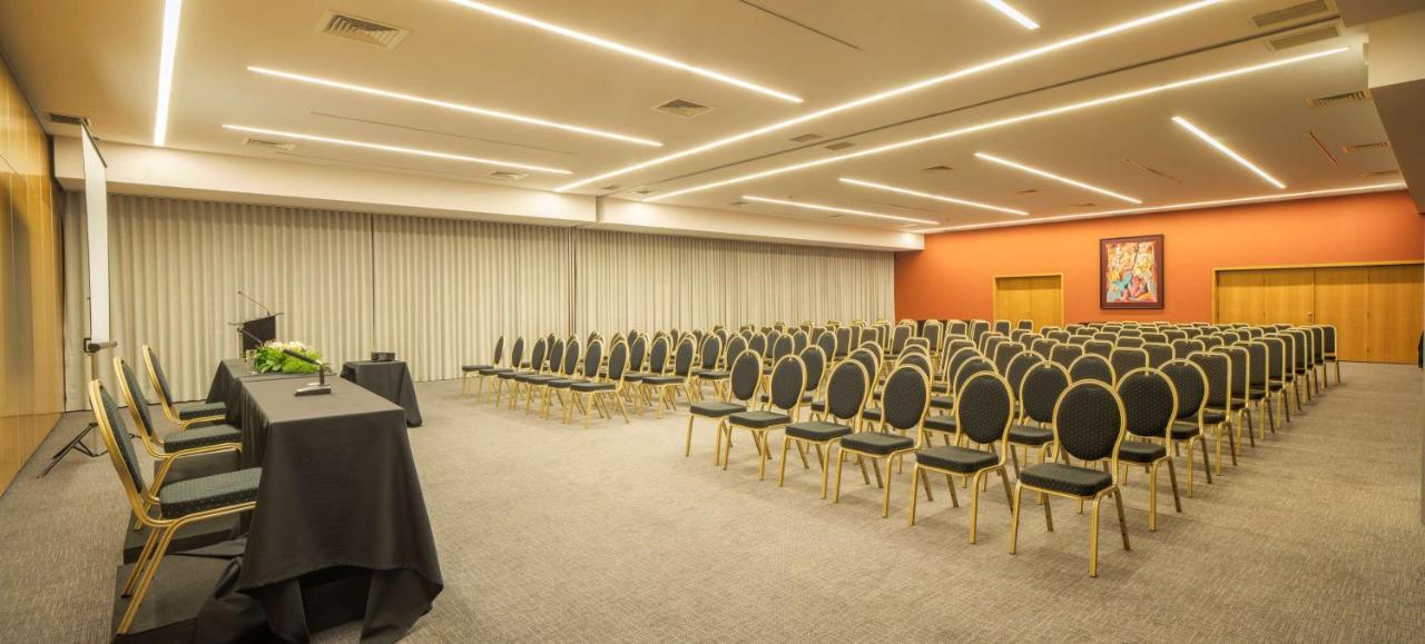 Nh Coimbra Dona Ines Hotel Kültér fotó