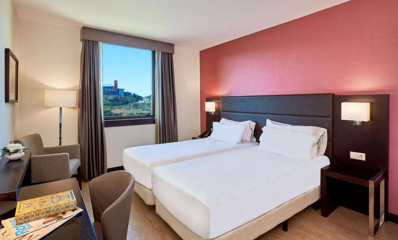 Nh Coimbra Dona Ines Hotel Kültér fotó